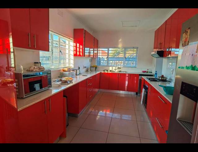 7 BEDROOM HOUSE FOR SALE IN RICHMOND ESTATE